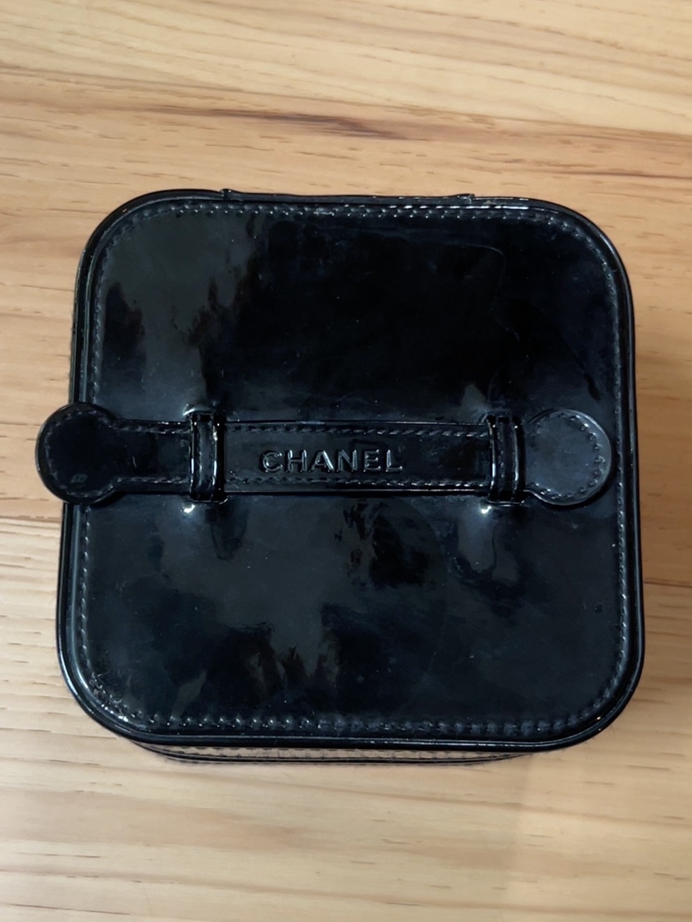 CHANEL Black Patent Jewelry Travel Case
